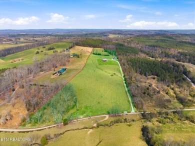 Set against a backdrop of year-round mountain views, this - photo 45