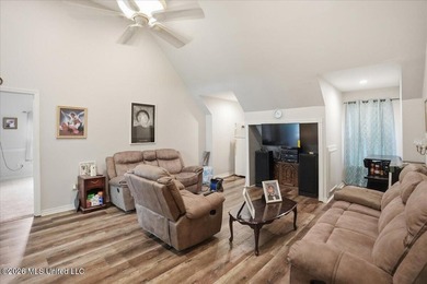 Welcome to 104 Quail Hollow Place--an incredible opportunity to - photo 46