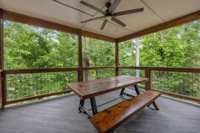 Deeded Stunning Custom-Built Home - photo 9