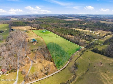 Set against a backdrop of year-round mountain views, this - photo 49