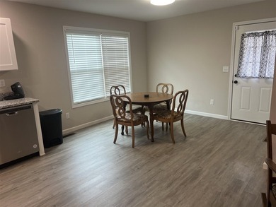 Welcome Home to this beautiful 3 bedroom, 2 bath immaculately - photo 4