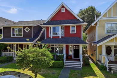 Beautifully updated and maintained Craftsman house in the heart - photo 1