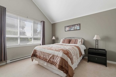 Beautifully updated and maintained Craftsman house in the heart - photo 8