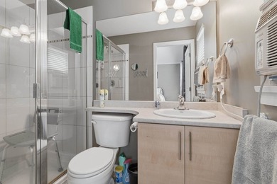 Beautifully updated and maintained Craftsman house in the heart - photo 10
