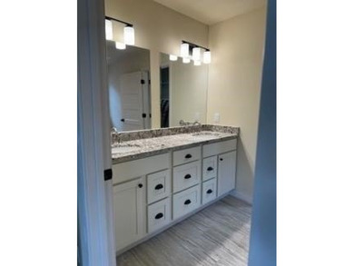 New construction in the heart of Beaver Dam. Homes is completed - photo 23