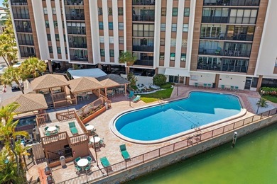 FULLY FURNISHED WATERFRONT PENTHOUSE WITH STUNNING INTRACOASTAL - photo 31