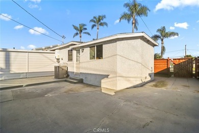 Welcome to your dream home in the heart of Long Beach at 2673 - photo 31