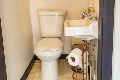 MOTIVATED SELLER! Just minutes from downtown Belfast, this - photo 34