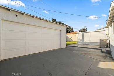 Welcome to your dream home in the heart of Long Beach at 2673 - photo 34