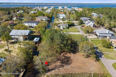 Build your coastal dream with ease at this prime waterfront - photo 1