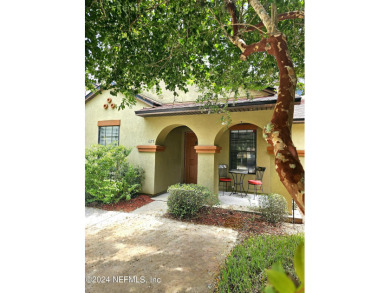 (private lake, pond, creek) Townhome/Townhouse For Sale in Saint Johns Florida