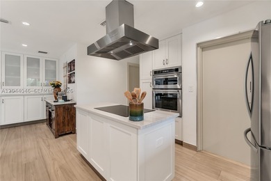 Beautifully renovated smart home in the desirable Coral Ridge - photo 6