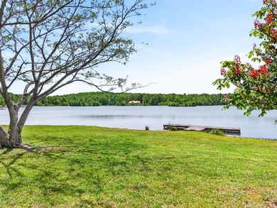 MAJESTIC LAKE HOME ON 1.95 ACRE LOT! This 3 bedroom 3.5 bath Tn - photo 10