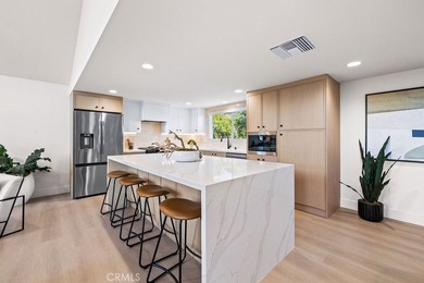 Glamorously designed S&S home in Goldenwest Estates. This - photo 9