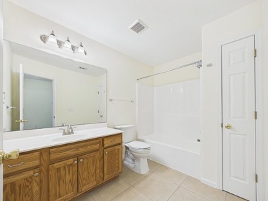 This beautifully maintained 3-bedroom, 2.5-bathroom end-unit - photo 15