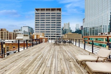 Great West Loop Location! Beautiful updated 2 bed / 2 bath home