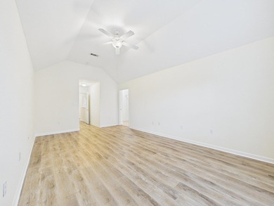 This beautifully maintained 3-bedroom, 2.5-bathroom end-unit - photo 21