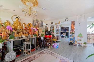 Well maintained, tenant occupied 1,275 sf, 3-bedroom, 2.5 bath - photo 3