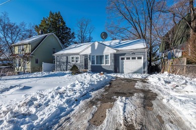 Welcome into, a spacious and versatile residence ideally located - photo 3