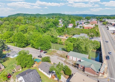 This adorable 2-bed, 1-bath home delivers big on charm and value - photo 3
