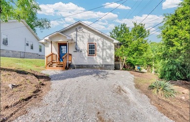 This adorable 2-bed, 1-bath home delivers big on charm and value - photo 4