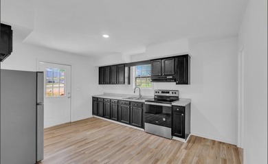 This adorable 2-bed, 1-bath home delivers big on charm and value - photo 9