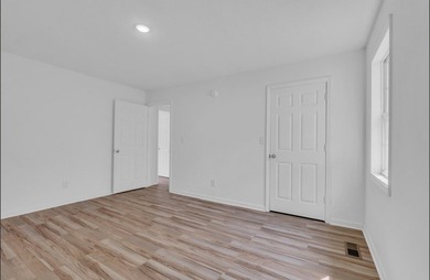 This adorable 2-bed, 1-bath home delivers big on charm and value - photo 10