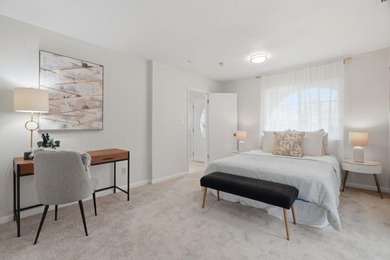 Beautifully updated Cambrian gem offering a spacious and - photo 9