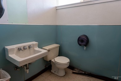 High-Exposure Commercial Property with Multiple Income Streams! - photo 28