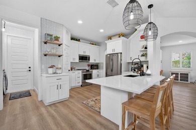 (private lake, pond, coastal) Home For Sale in Coconut Creek Florida