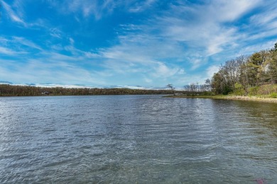 Tucked among the trees on the shores of beautiful Ellsworth Lake - photo 32