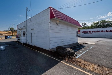 High-Exposure Commercial Property with Multiple Income Streams! - photo 36