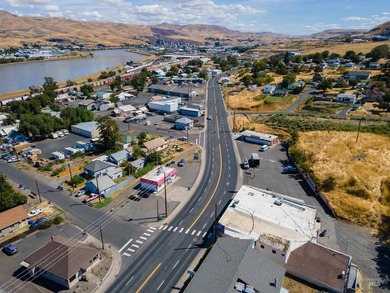 High-Exposure Commercial Property with Multiple Income Streams! - photo 48