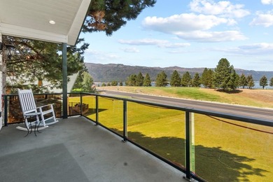 ENTERTAINERS DREAM LAKE VIEW HOME! Located in the highly sought - photo 6