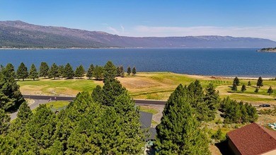 ENTERTAINERS DREAM LAKE VIEW HOME! Located in the highly sought - photo 8