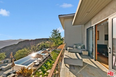 Jaw-dropping ocean views from this architectural masterpiece - photo 30