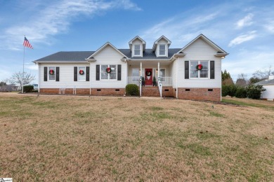 Located on a large lot in popular Beaver Brook this 3 bed, 2 - Lake Home Sale Pending in Taylors, South Carolina