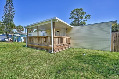 Great opportunity in the community of Green Acres, minutes from - photo 3