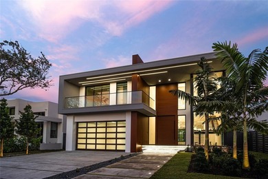 Architectural Modern Masterpiece in Victoria Park Landscaped - photo 4