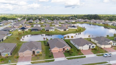 (private lake, pond, creek) Home For Sale in Vero Beach Florida