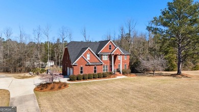 Welcome to this exceptional four-sided brick estate nestled on - photo 15