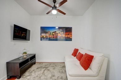 FURNISHED upscale lovely townhome located in a boutique gated - photo 28