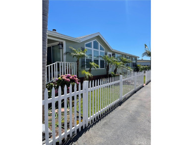 Welcome home to this beautifully maintained 2-bedroom, 2-bath - photo 2