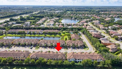 FURNISHED upscale lovely townhome located in a boutique gated - photo 48