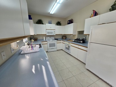Wonderful Furnished, Waterfront Unit! - photo 28