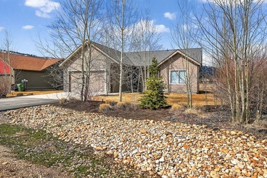 MODERN MOUNTAIN RETREATminutes from Tamarack ! Meticulously - photo 3