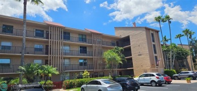 (private lake, pond, creek) Condo For Sale in Margate Florida