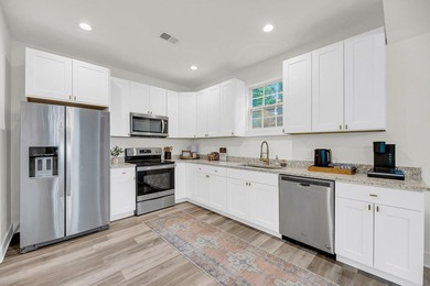 Welcome to this beautifully maintained, fully furnished - photo 15