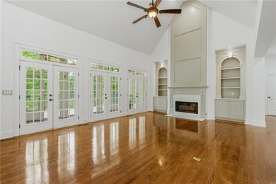 Welcome to The Crabapple Cottage, a dreamy craftsman estate - photo 24