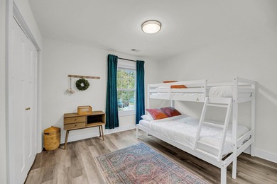 Welcome to this beautifully maintained, fully furnished - photo 25